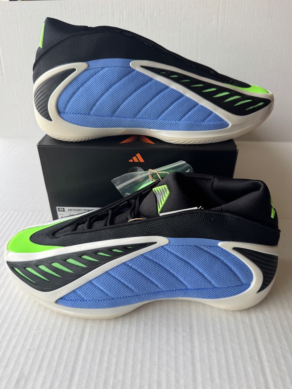 Adidas Men’s 12. NEW. Anthony Edwards 2. JR4359